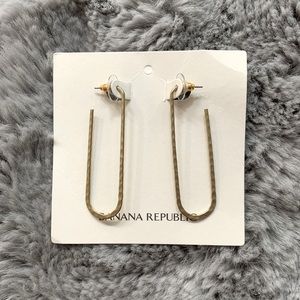 Banana Republic Gold tone Hammered Earrings
